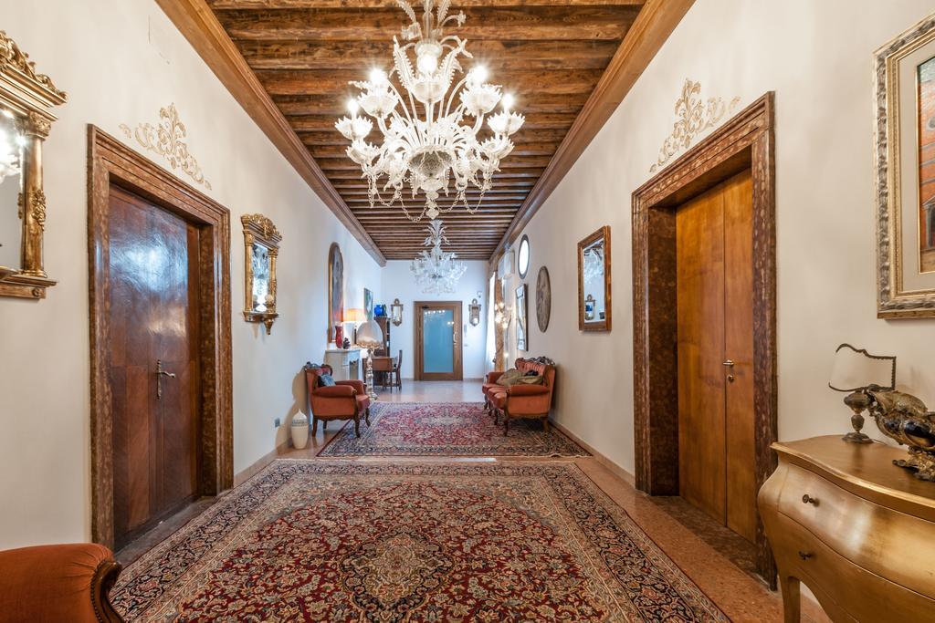 Palazzo Della Torre Apartment Венеция Екстериор снимка