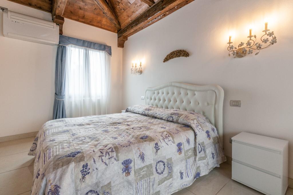 Palazzo Della Torre Apartment Венеция Екстериор снимка